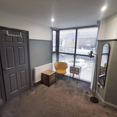Mansel House - By Tifa Stays Swansea Extérieur photo