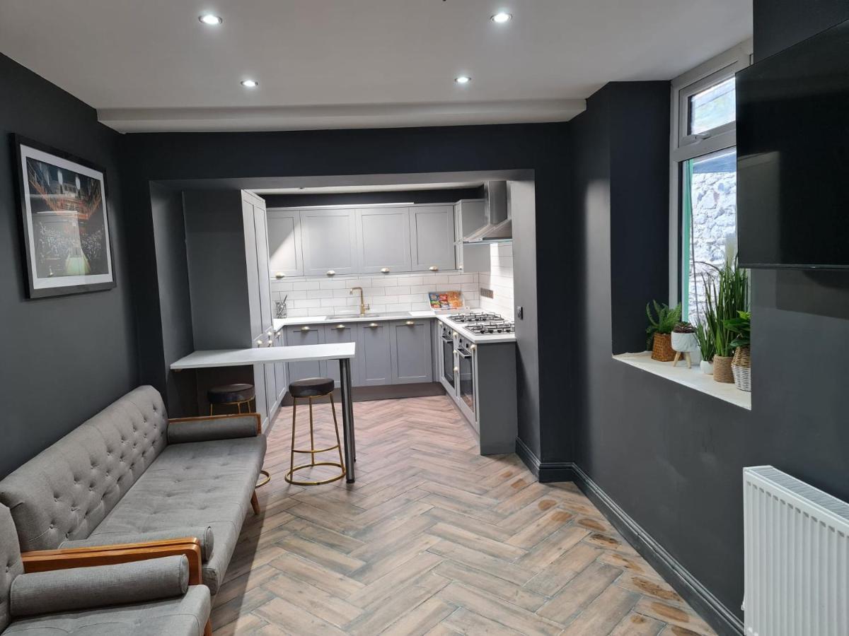 Mansel House - By Tifa Stays Swansea Extérieur photo