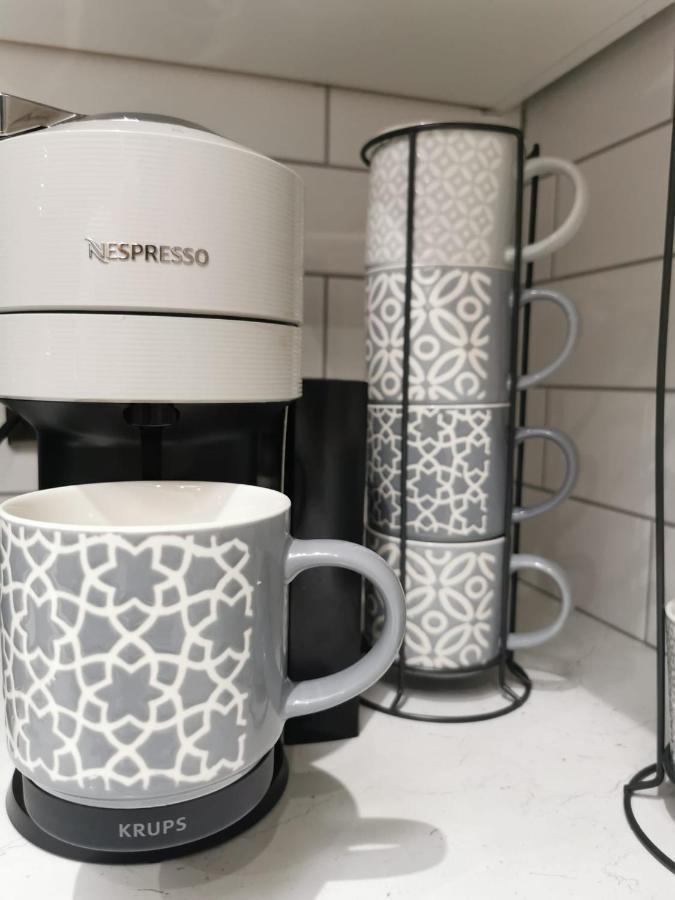 Mansel House - By Tifa Stays Swansea Extérieur photo